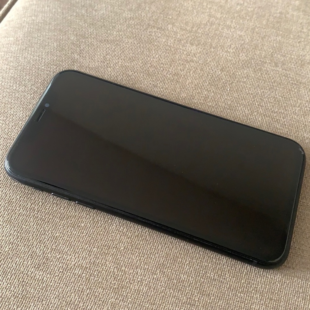iPhone XR Black